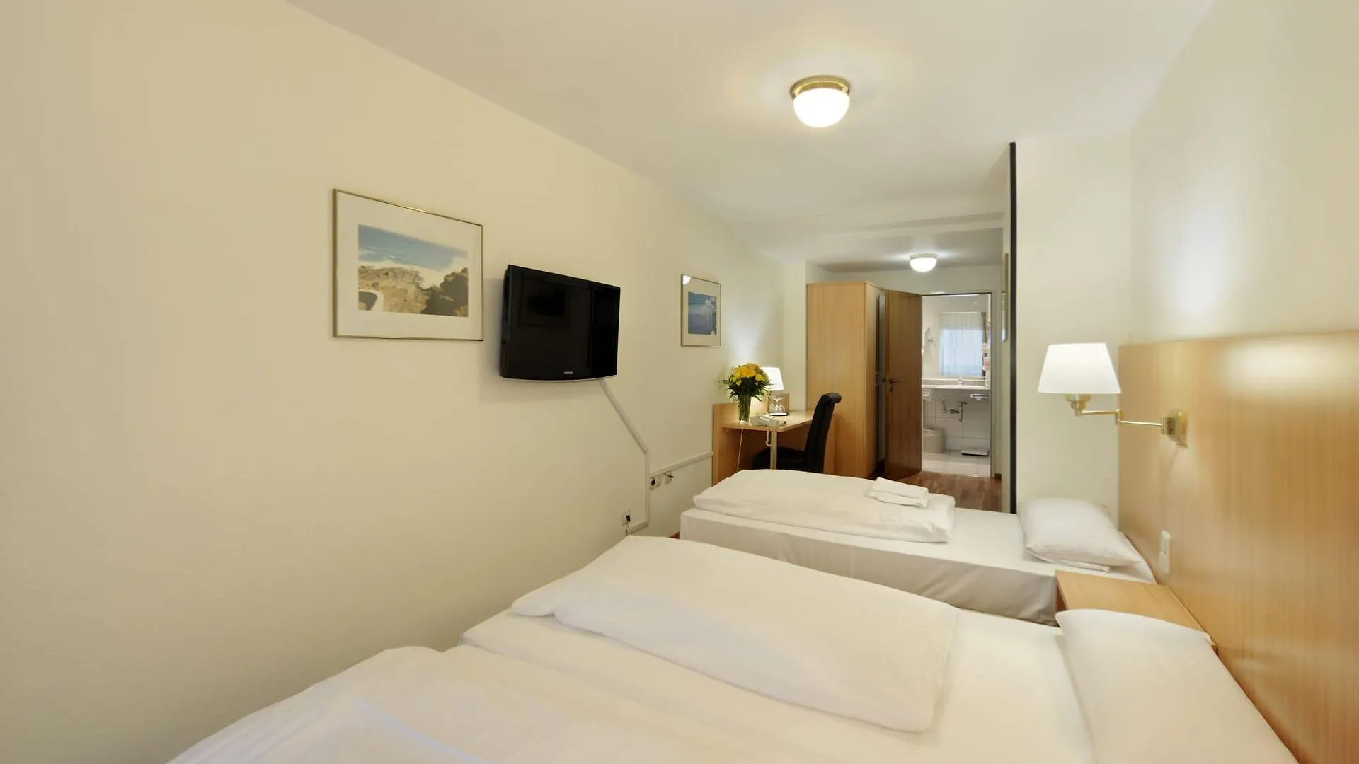 ***  Bellevue Hotel Düsseldorf Germania