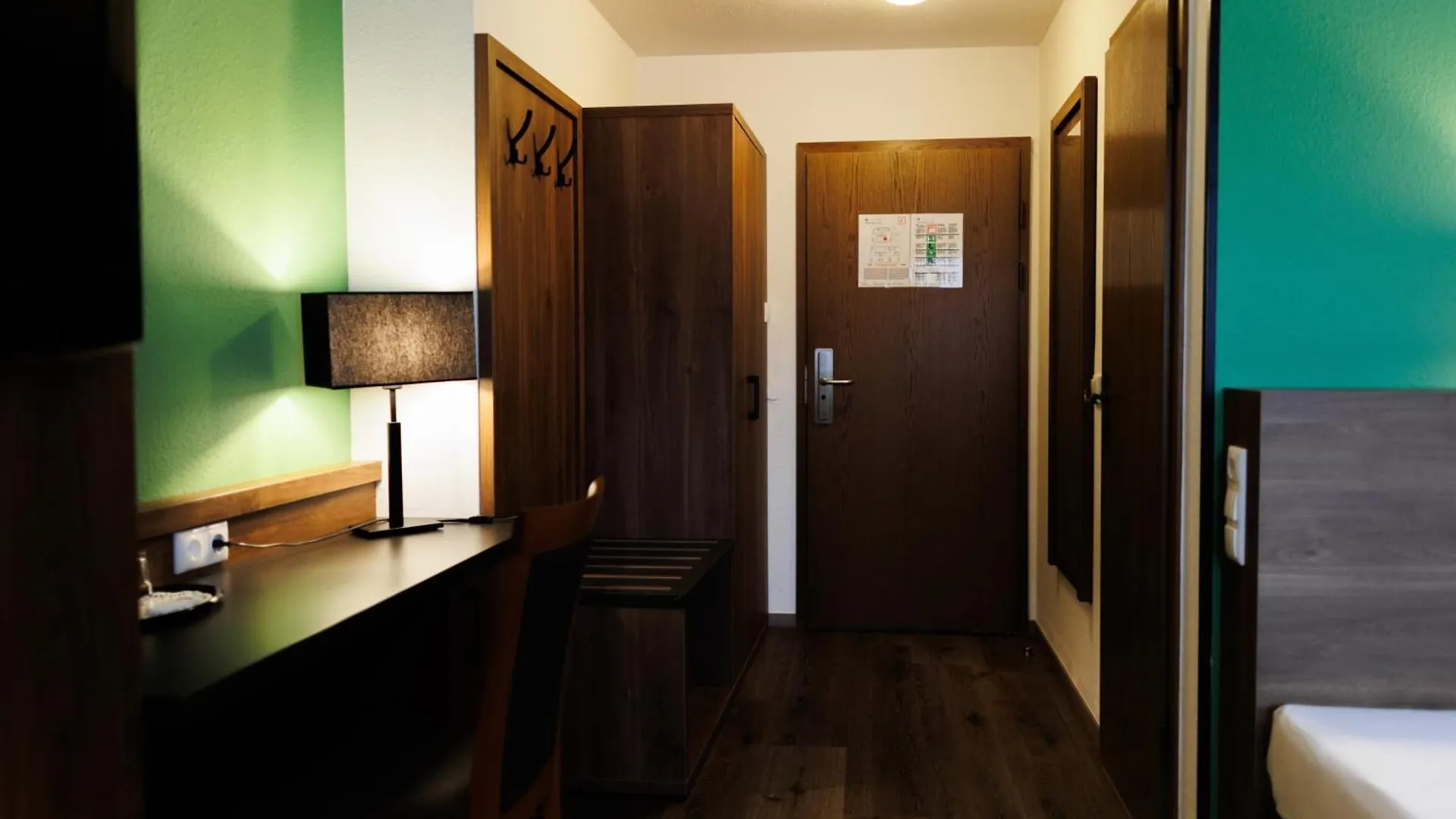 Bellevue Hotel Dusseldorf 3*,
