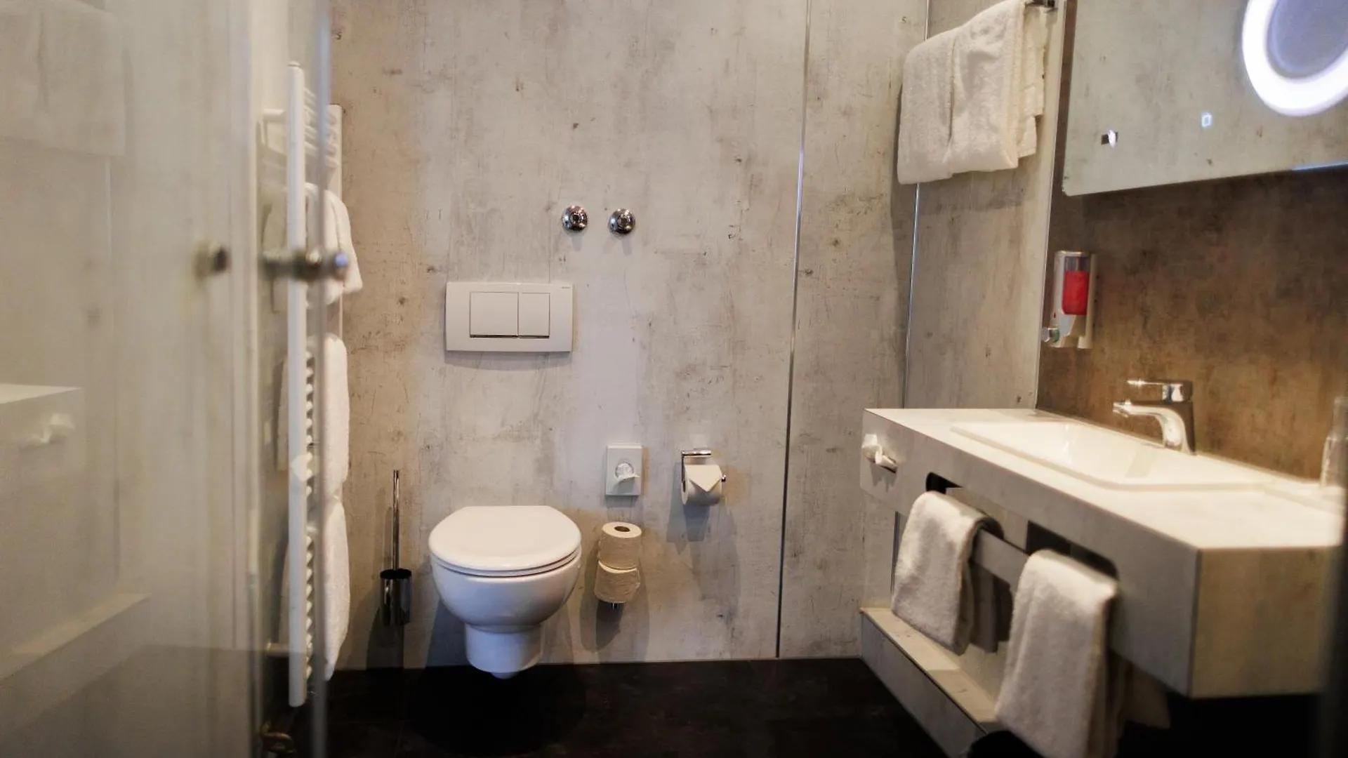 Bellevue Hotel Düsseldorf 3*,